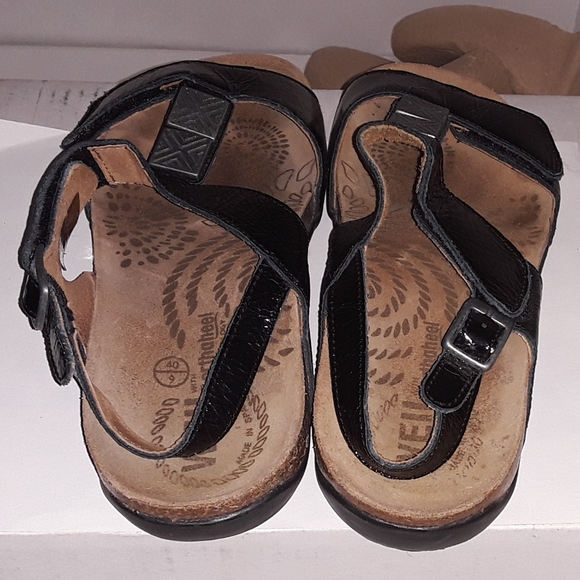 Andrew Weil Orthoheel T-strap Slingback Sandals - EUC - 9 - Picture 10 of 14